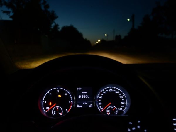 Những điểm cần lưu ý khi sử dụng dịch vụ lái xe hộ