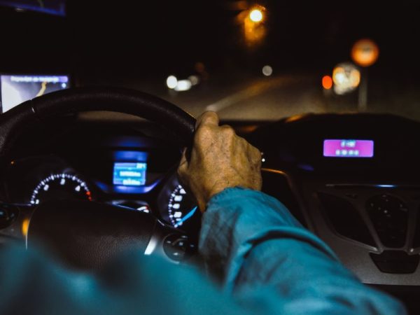 Rủi ro khi gọi taxi lúc đêm khuya