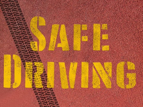 Thuê lái xe hộ an toàn