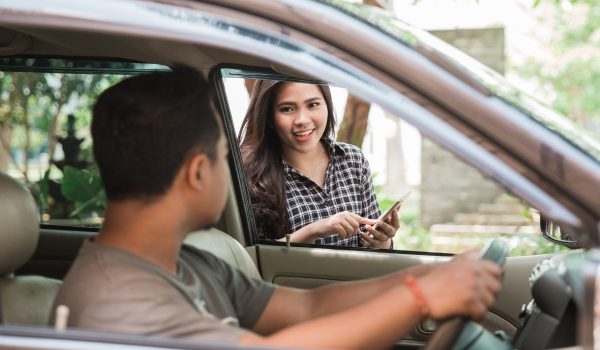 Ứng dụng app lái xe hộ là gì